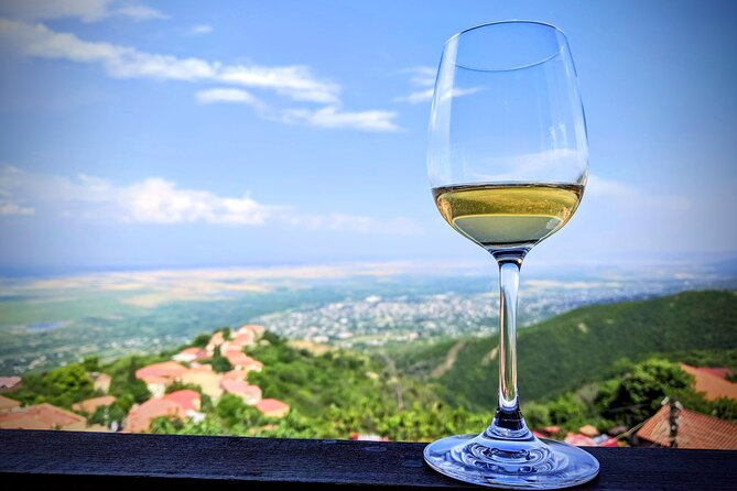 Kakheti Gems: Rainbow Mountains, Gareji & Signagi Private Tour - Walking the city walls and tasting Kakhetian wine