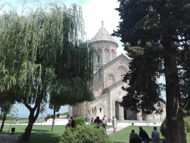 Kakheti: Individual Day Tour To Sighnaghi From Tbilisi - Georgian wine tasting with a wide view
