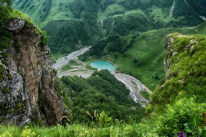 Kazbegi, Ananuri , Gudauri and Zhinvali (Group Tour) - Gudauri and the high mountain road