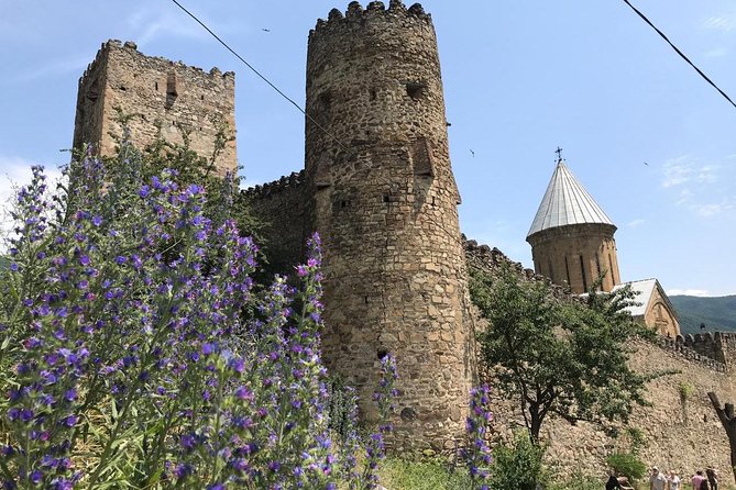 Kazbegi Day Trip (Jinvali, Ananuri, Gudauri, Gergeti church) - Why this road trip works from Tbilisi