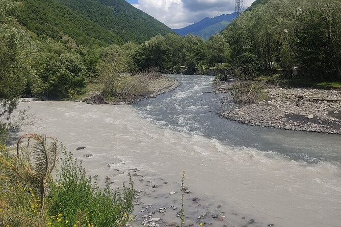 Kazbegi Gudauri Ananuri: Full Day Group Tour - Why this Tbilisi day trip works