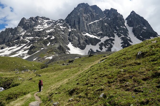 Kazbegi & Juta, 2-day tour. (easy hikings) - Gergeti Trinity Church above Kazbegi