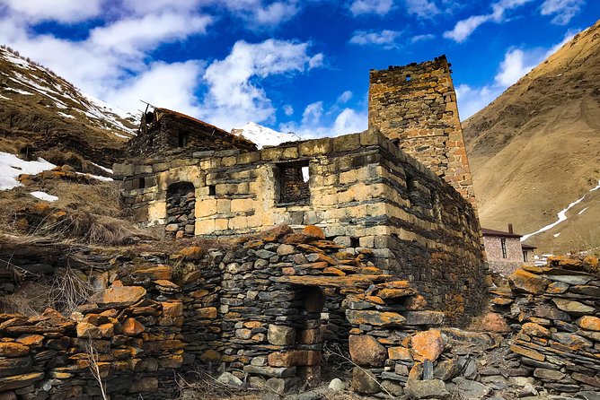 Kazbegi Tour from Tbilisi 2022 - Why this Tbilisi to Kazbegi route is appealing
