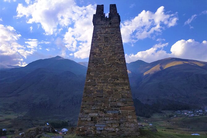 Kazbegi Tour with Gergeti Church, Waterfall Hike & Hidden Gems - Lunch in Stepantsminda: restaurant or family table