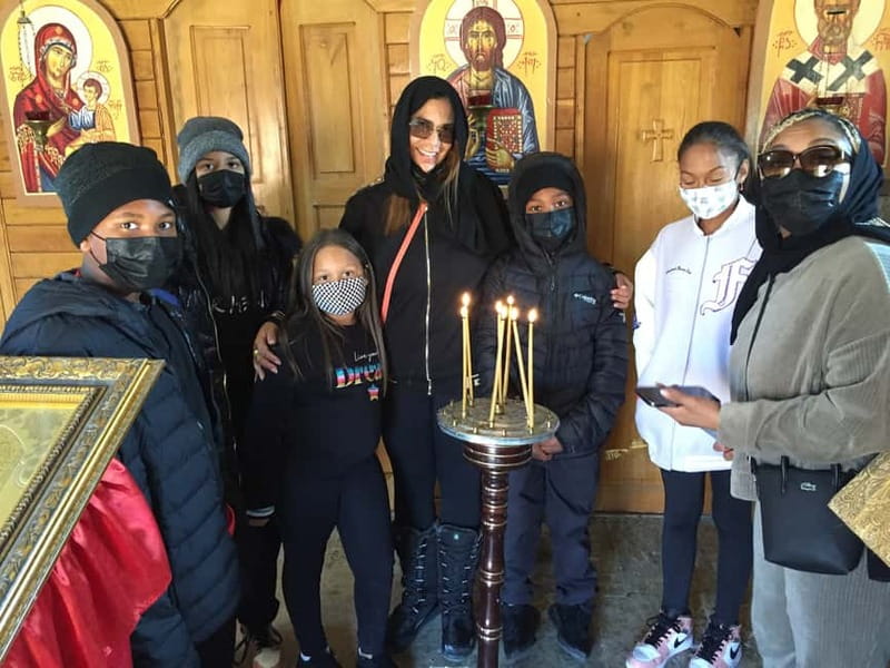 Kutaisi: Bagrati, Gelati, & Motsameta Monastery Guided Tour - What the guide adds to the experience