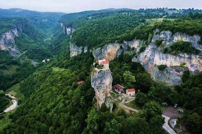 Kutaisi:Chiatura Tour with Katskhi Pillar & Cable Car Experience - Exploring Chiatura’s mining and Soviet past