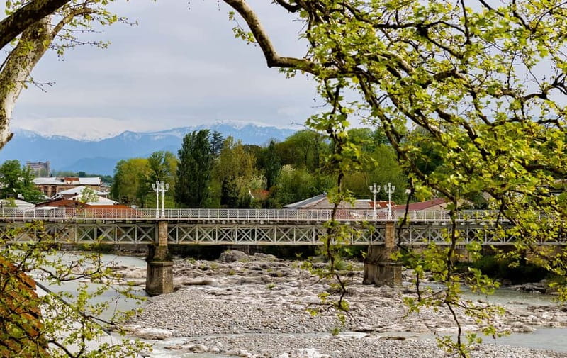 KUTAISI: City Tour, Historical Churches, Plus Tskaltubo - Three Churches and the Hills Around Kutaisi