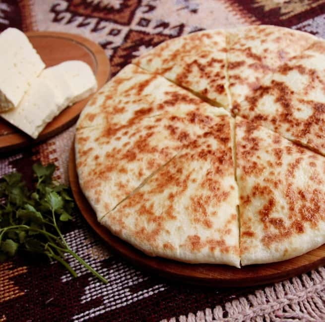 KUTAISI Family Feast: Experience Georgian Hospitality - Finding Toma’s Wine cellar in Kutaisi