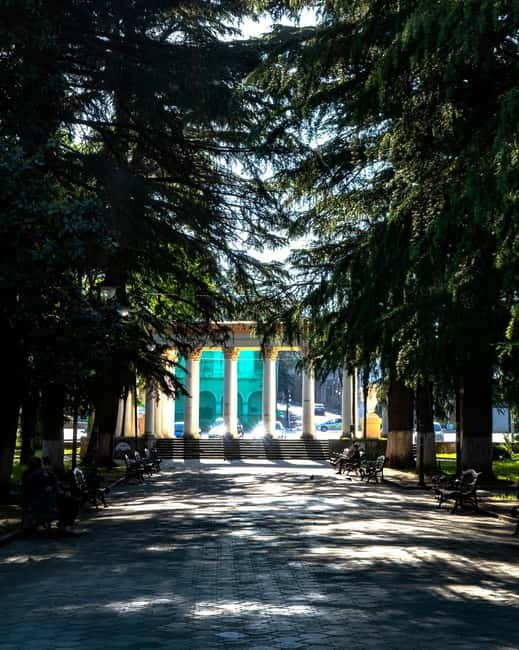 Kutaisi: Historic Walking Tour with Guide, 3 Hours - Who will enjoy this three-hour walk?