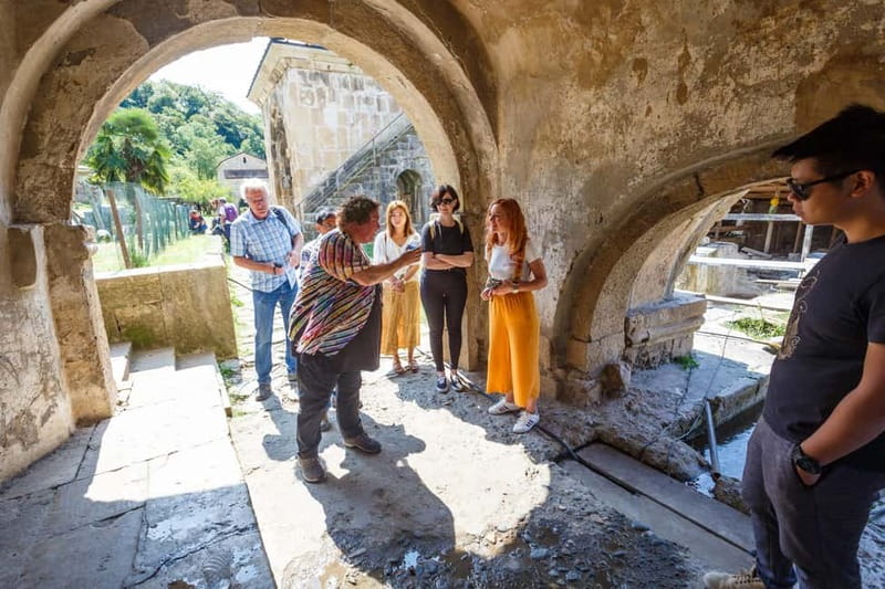 Kutaisi, Wine & Dine - group tour around the city - What the guide adds to the day