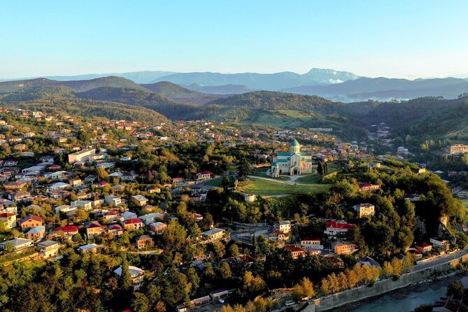 Martvili Canyon & Prometheus Caves Private Day Tour from Tbilisi - What the private vehicle changes