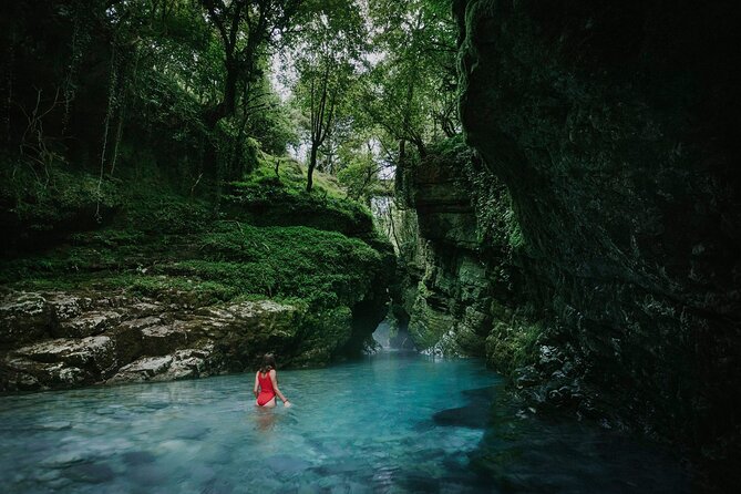 Martvili Canyon, Prometheus & Sataplia. PRIVATE Tour From Tbilisi - Martvili Canyon and the 30-minute boat ride