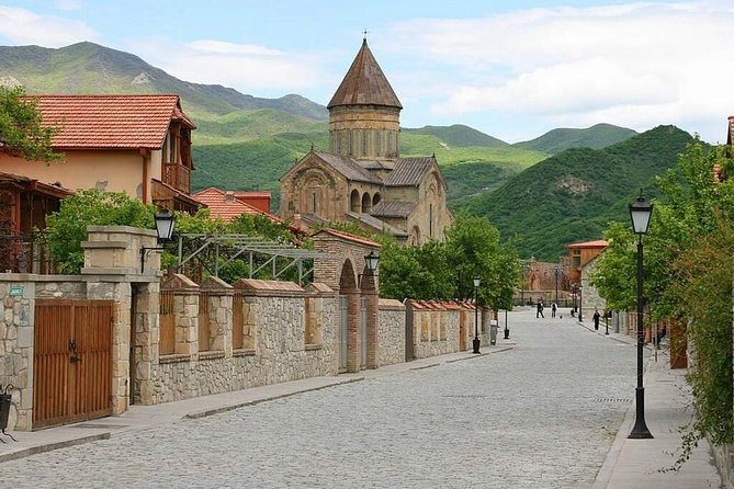 Mtskheta, Ananuri, Gudauri and Kazbegi Full Day Tour from Tbilisi - What the guide and vehicle add