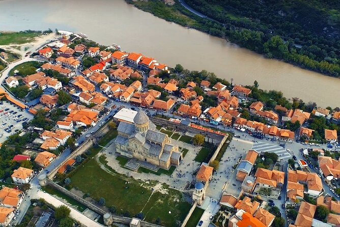 Mtskheta - Gori - Uplistsikhe caves • Private tour - Mtskheta offers a compact old town