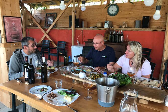 Natural Wine Tour to Kartli region, lunch & wine tasting at Andro Barnovi - Lunch in a hut or beside the fire