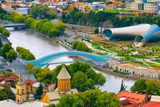 Old Tbilisi Tour: Private Walking Tour With Wine Tasting - Why This Private Tbilisi Walk Works So Well