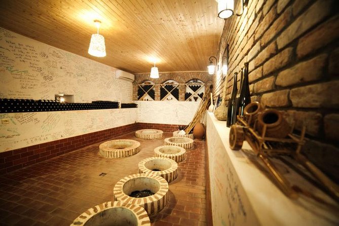 Organic wines of Mtskheta - private tour with lunch and wine tastings - Mtskheta and the Church of the Holy Cross