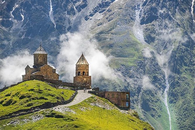 Private 5-Day Tours & Transfers from Tbilisi to Top Georgia Spots - Kakheti brings qvevri wine and Sighnaghi views