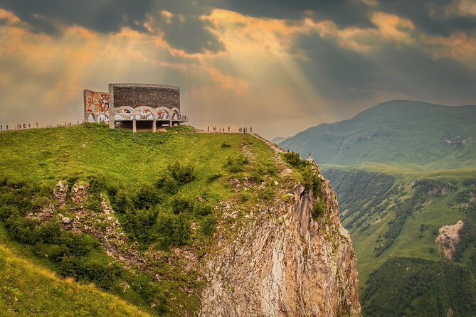 Private Day Tour to Kazbegi and Gudauri - What the $89 price really buys you