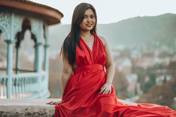 Private Tbilisi Flying Dress Photoshoot - Who Will Enjoy This Most
