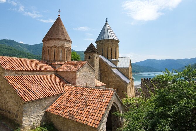 Private Tour: Ananuri Gudauri and Kazbegi - Pasanauri and the meeting of two Aragvi rivers