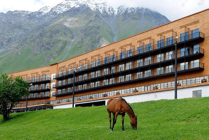 Private Tour Ananuri-Kazbegi-Gudauri - Zhinvali Reservoir and the quieter middle of the route