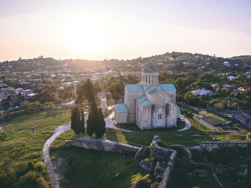 Private tour from KUTAISI: Bagrati, Gelati and Motsameta - Who should book this morning out?