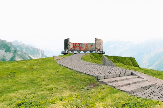 Private Tour from Tbilisi to Kazbegi and Gudauri - Pasanauri and the two Aragvi rivers