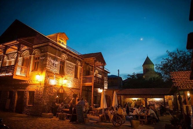 Private Tour to Mtskheta and Georgian Wine Tasting from Tbilisi - Georgian lunch is more than a convenient break