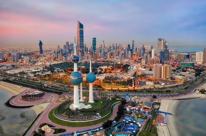 Private Transfer from Alexander Kartveli Batumi (BUS) Airport to Batumi City - Flight tracking and the 60-minute waiting period
