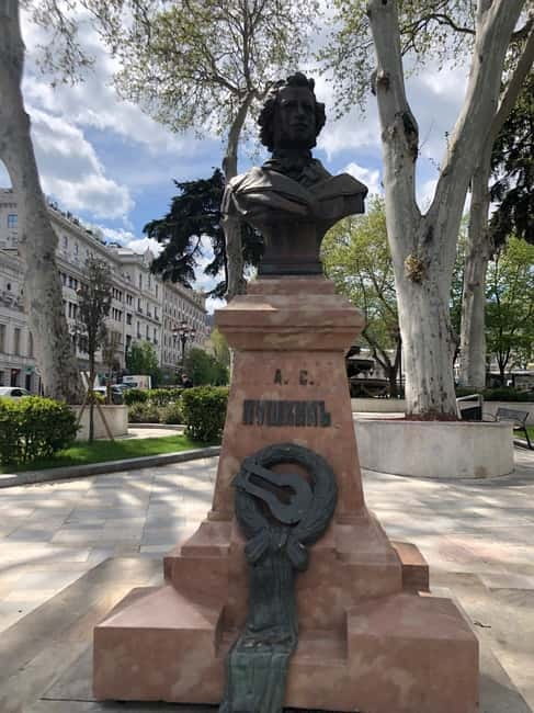Revolutionary Tbilisi Walking Tour - Why Revolutionary Tbilisi deserves its own walk