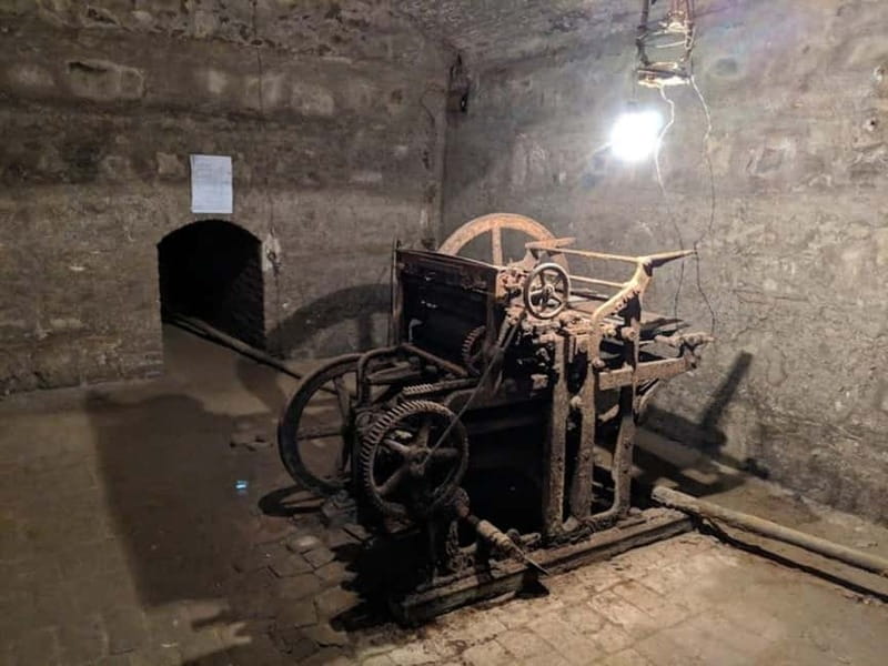 Revolutionary Tbilisi Walking Tour - Tiflis Spiritual Seminary and the education of revolutionaries