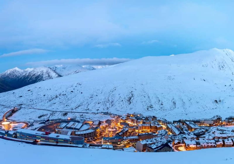 Tbilisi: 2-Day Gudauri and Kazbegi Tour with Hotel Pickup - Hotels, luggage, and the details that matter