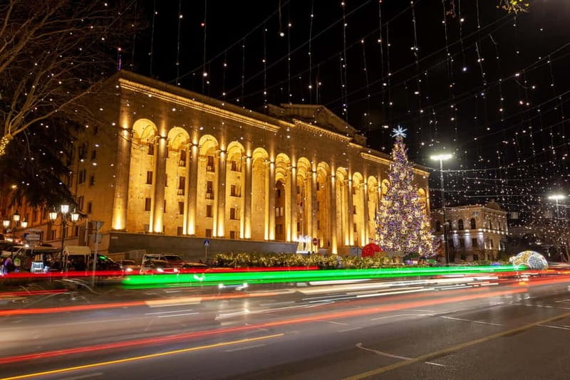 Tbilisi: 2-hours Midnight Express Guided Tour - Europe Square, Rike Park, and the Bridge of Peace