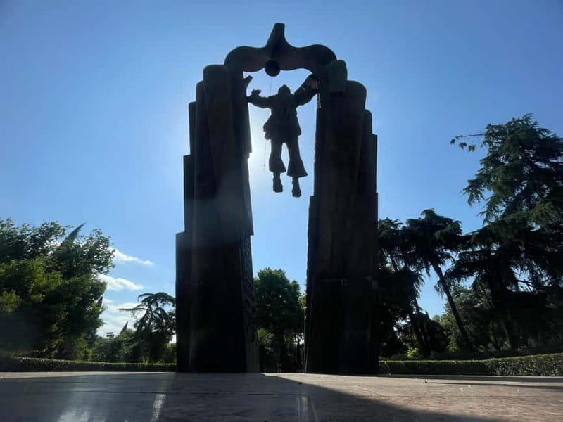 Tbilisi 2 Parks: Turtle Lake & Dedaena Park with Flea Market - What the $26 price really covers