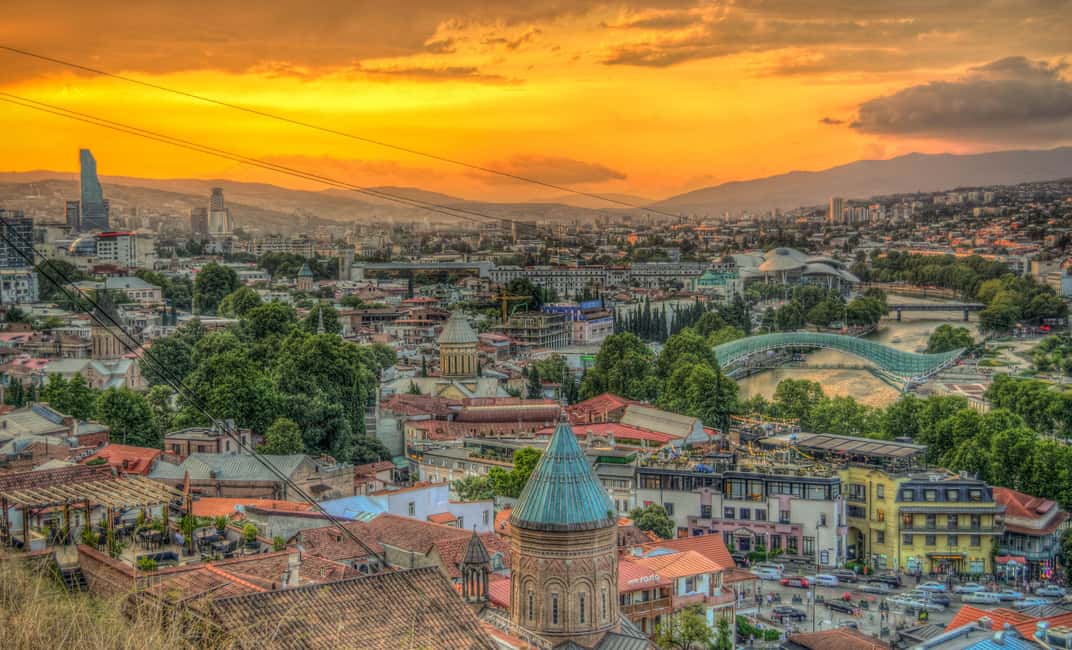 Tbilisi: 3-hour Private Guided Walking Tour - Rezo Gabriadze Theater and the famous clocktower