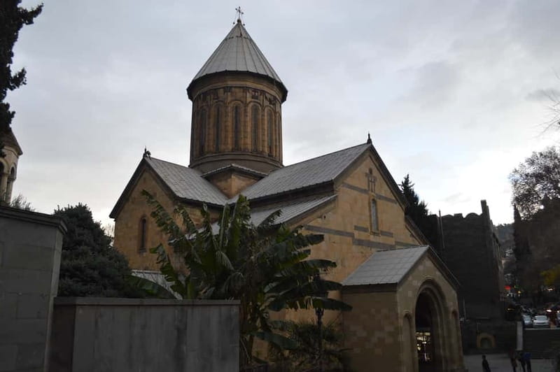 Tbilisi: Afternoon Walking tour & wine tasting in Old Town - Kartlis Deda and the meaning of Mother of Georgia