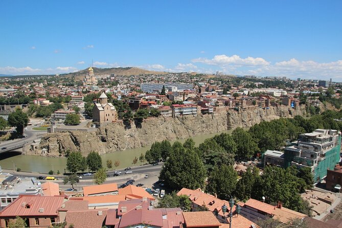 Tbilisi and Mtskheta walking Tour - Old Capital of Georgia - What the private format adds