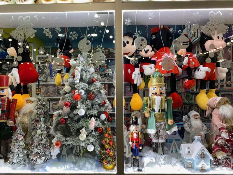 Tbilisi: Christmas Tour & Glühwein, Half-Day Guided Walking - Street markets and Liberty Square