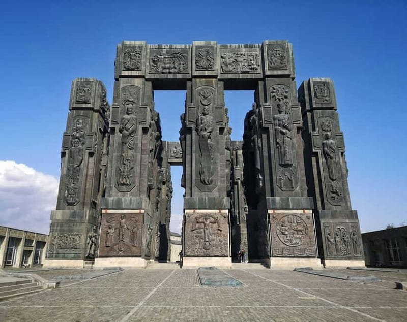 Tbilisi: Chronicle of Georgia Guided Tour - Why the Chronicle of Georgia deserves your time