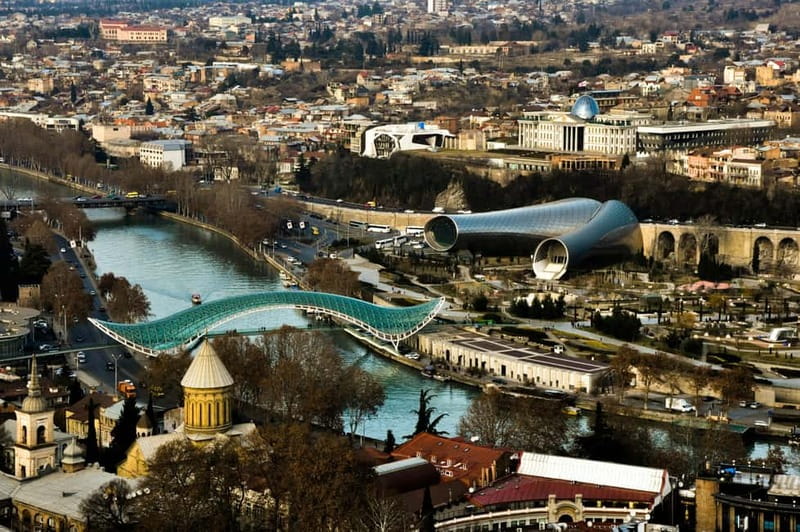 Tbilisi: City Highlights & Georgia Chronicles Guided Tour - A taste of Georgia: wine and churchkhela