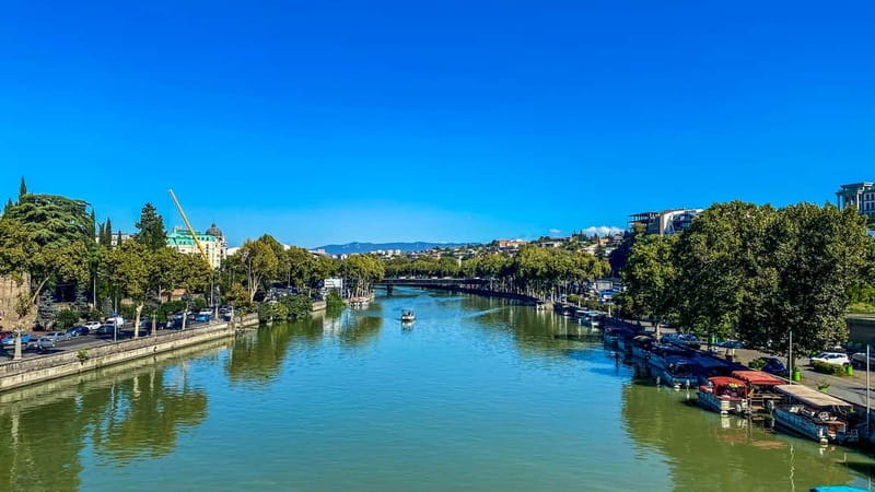 Tbilisi: City Highlights Guided Walking Tour - What the four-hour pace feels like