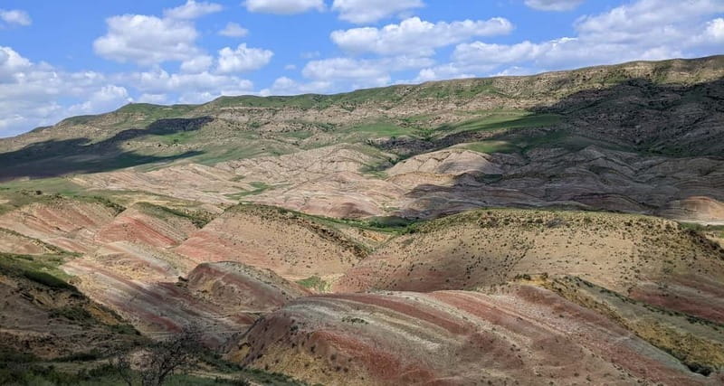 Tbilisi: David Gareja and Colorful hills of Semi-desert - Udabno, a Desert Settlement with a Georgian Story