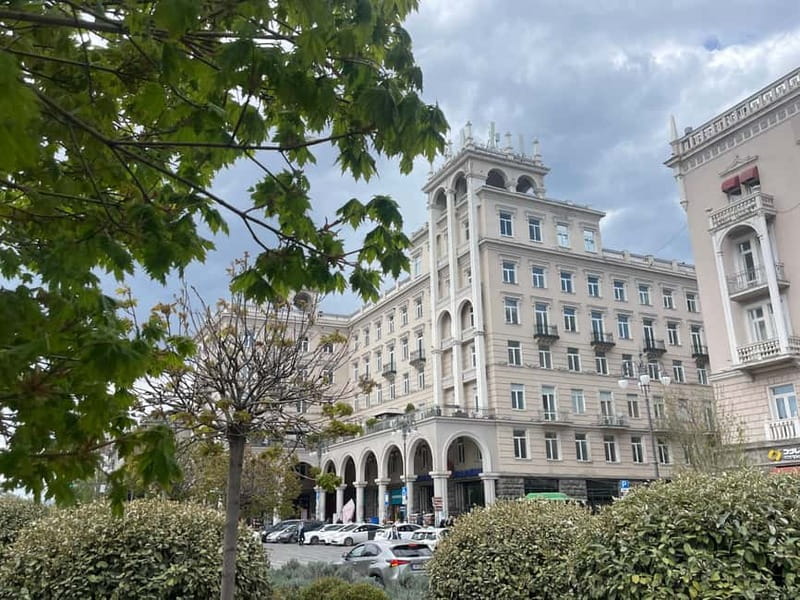 Tbilisi: Discover the Soviet Past Walking Tour - The guide’s style is central to the experience