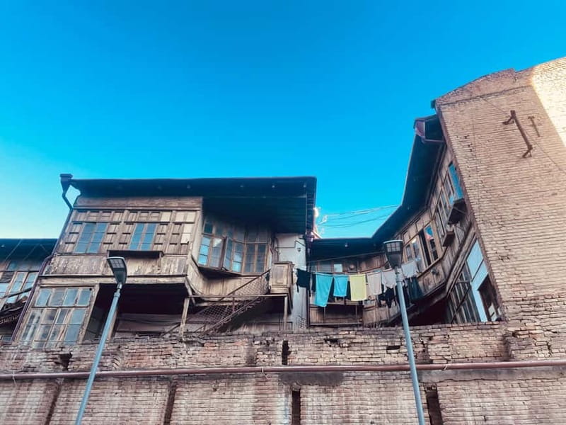 Tbilisi: Guided Walking Tour, Must See & Taste (All-Incl.) - Old Town landmarks from Berikaoba to Anchiskhati