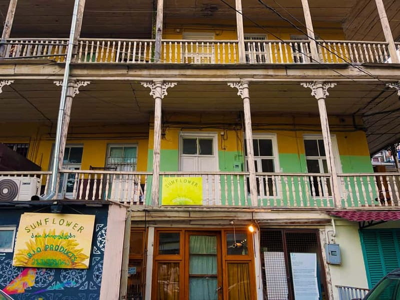 Tbilisi: Hidden Backyards Guided Tour - Why Tbilisi’s backyards matter