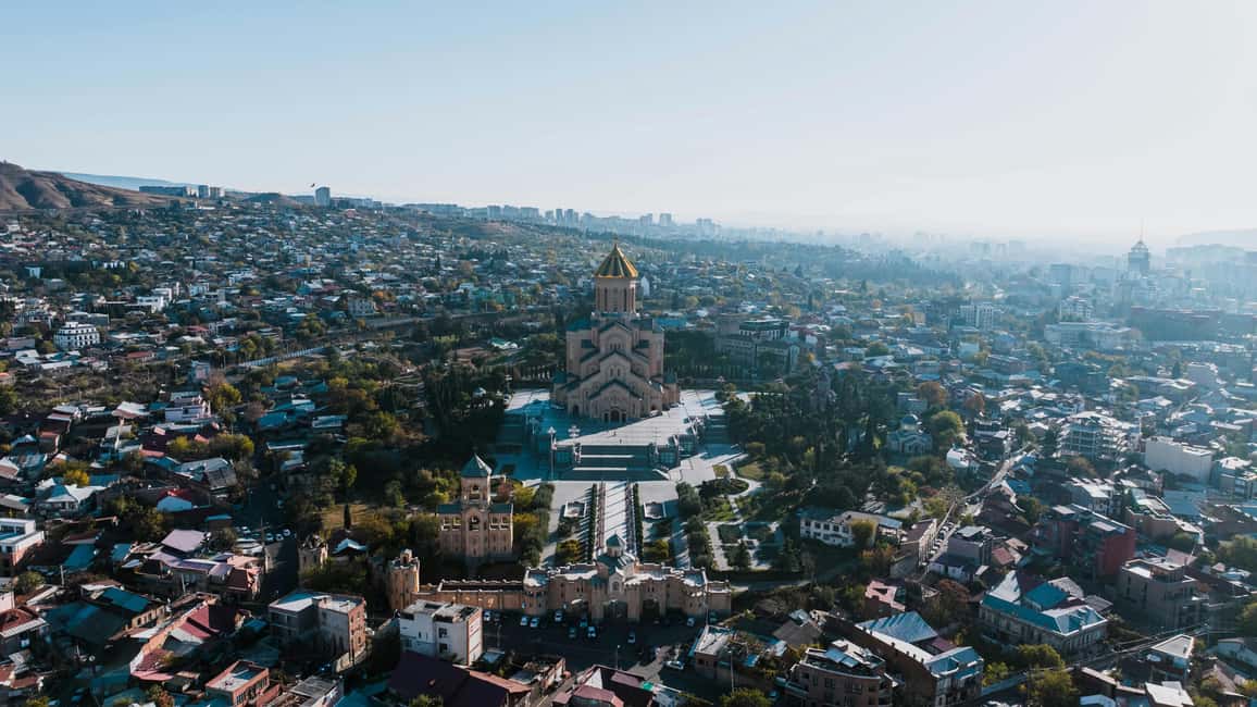 Tbilisi: Holy Trinity Cathedral Express Guided Tour - Hotel pickup makes this a simple city break