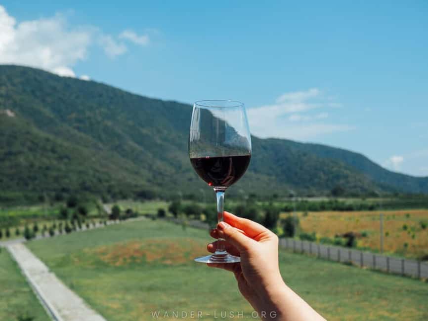 TBILISI :Kakheti Sighnaghi Bodbe Telavi, 7 Free Wine testing - Why this Kakheti day trip works