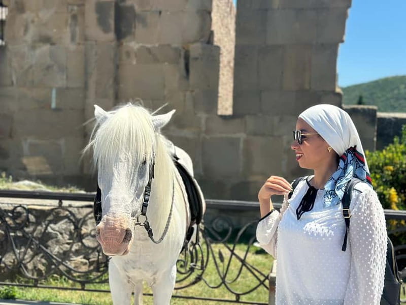 Tbilisi: Mtskheta Jvari Bazaar, Chronicles of Georgia & Wine - What the guides add to the day