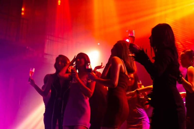 Tbilisi: Nightlife Highlights Tour with Welcome Drinks - Tsibakha and the social side of the evening